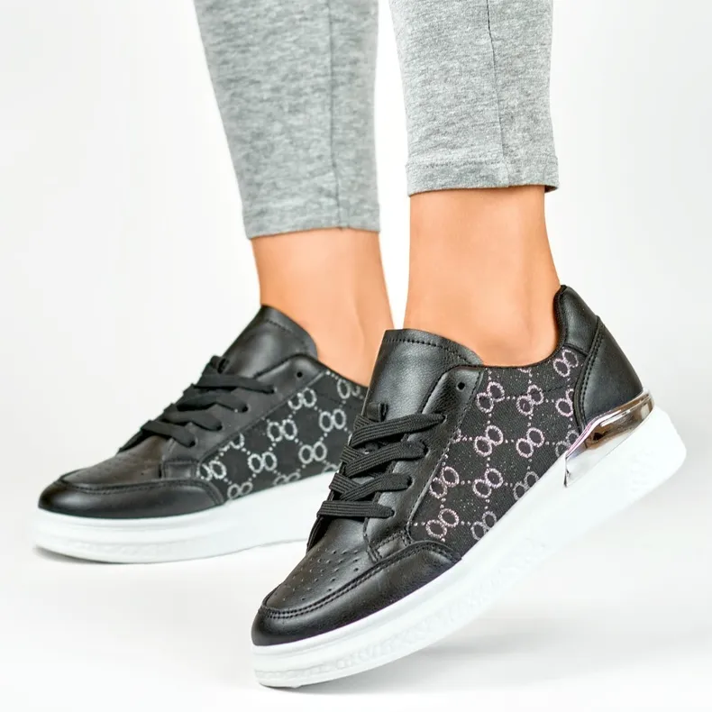 Baskets noires pour femme avec un motif à la mode le noir