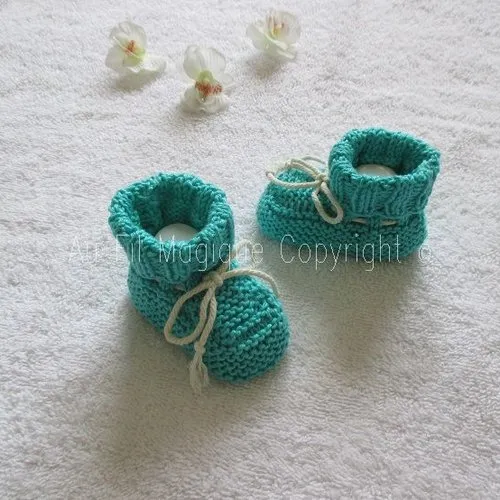 Cache-coeur bébé chaussons bonnet coton vert garçon ou fille fait-main taille 3 mois