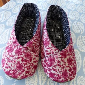 Chaussons femme kimono "fleurettes rose framboise"