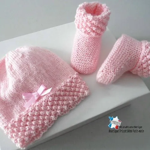 Ensemble 3 mois, brassière bonnet et chaussons, bb rose barbapapa layette tricot bb tricot bébé sur commande