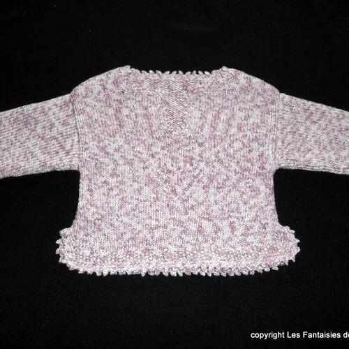 Ensemble naissance pour fille : brassière, bonnet et chaussons