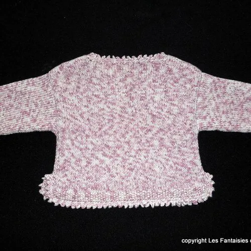 Ensemble naissance pour fille : brassière, bonnet et chaussons