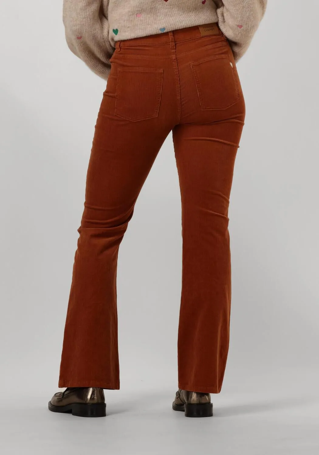 fabienne chapot pantalon évasé eva flare trousers en cognac