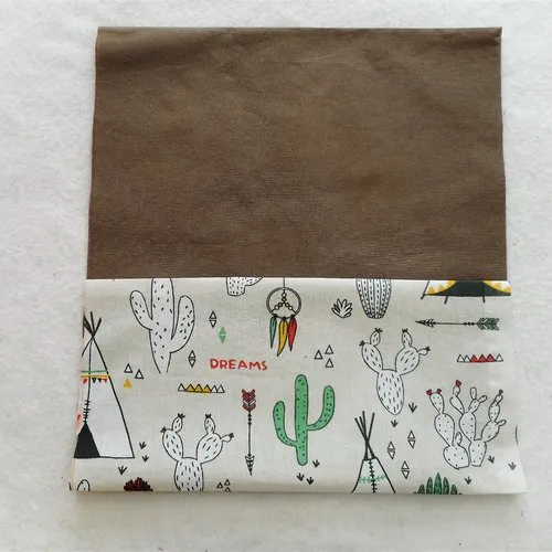 Pochon à chaussons, ecole crèche maternelle sac bébé enfant, taupe, tipis et cactus, sac à doudou, prénom brodé