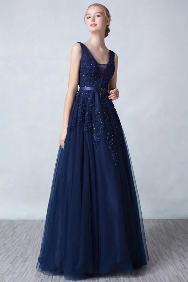 Robe bleu nuit longue féerique décolleté en V appliquée