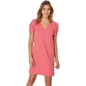 Robe droite à manches en guipure rose | 3 Suisses