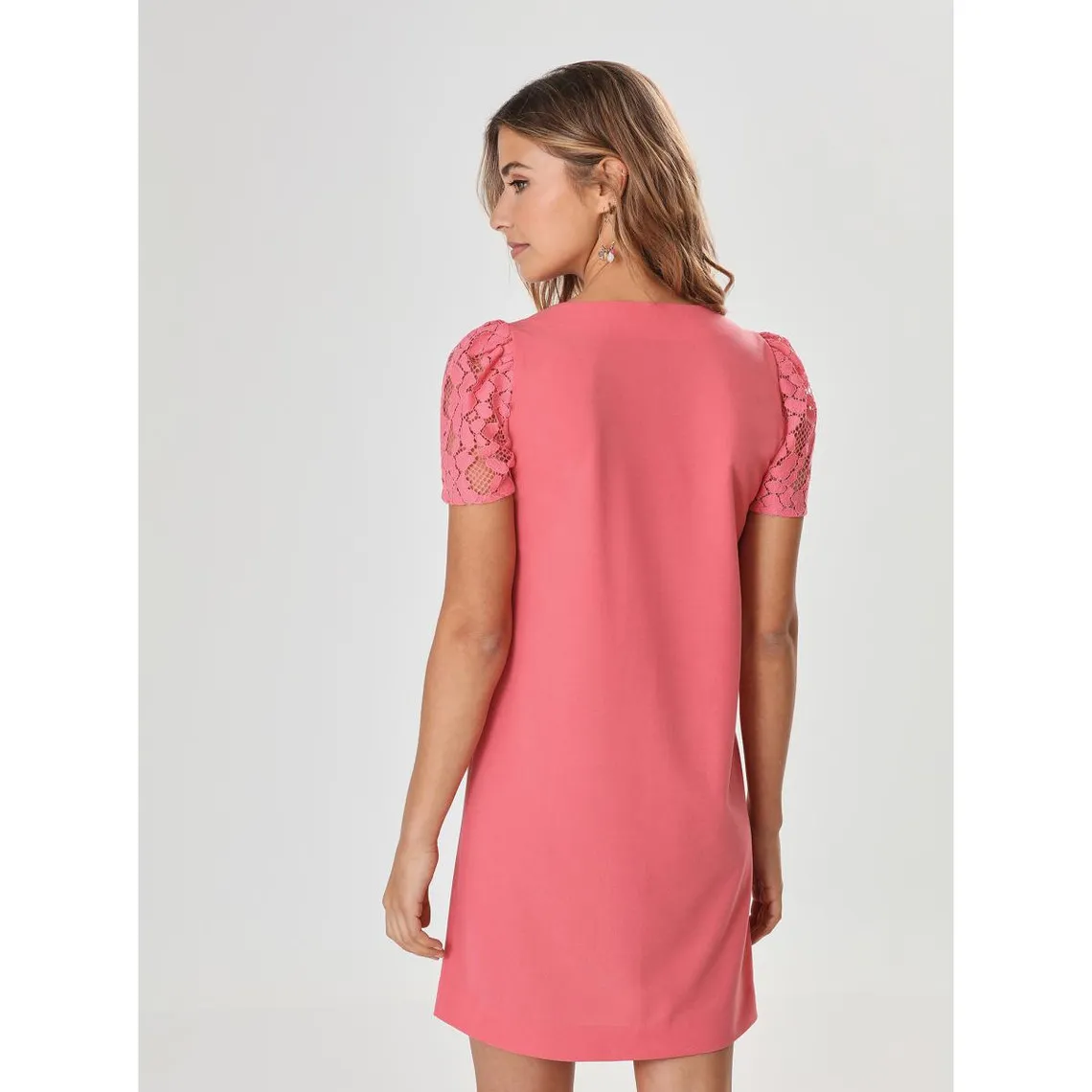 Robe droite à manches en guipure rose | 3 Suisses