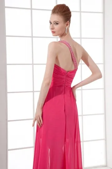 Robe fuchsia asymétrique ornée de strass courte devant longue derrière