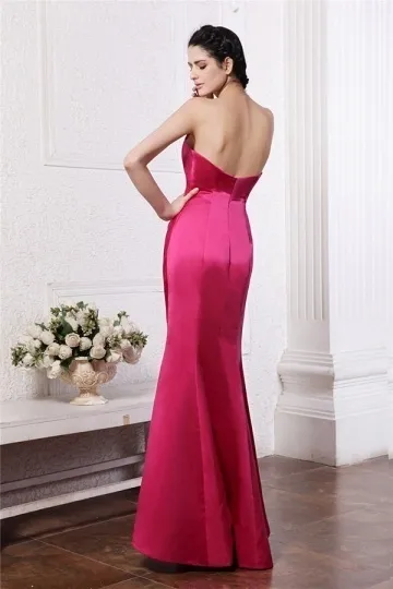 Robe fuchsia longue à bustier cœur en satin sirène pour soirée de mariage