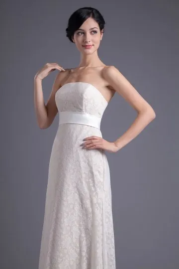 Robe simple en dentelle bustier  colonne longue pour mariage