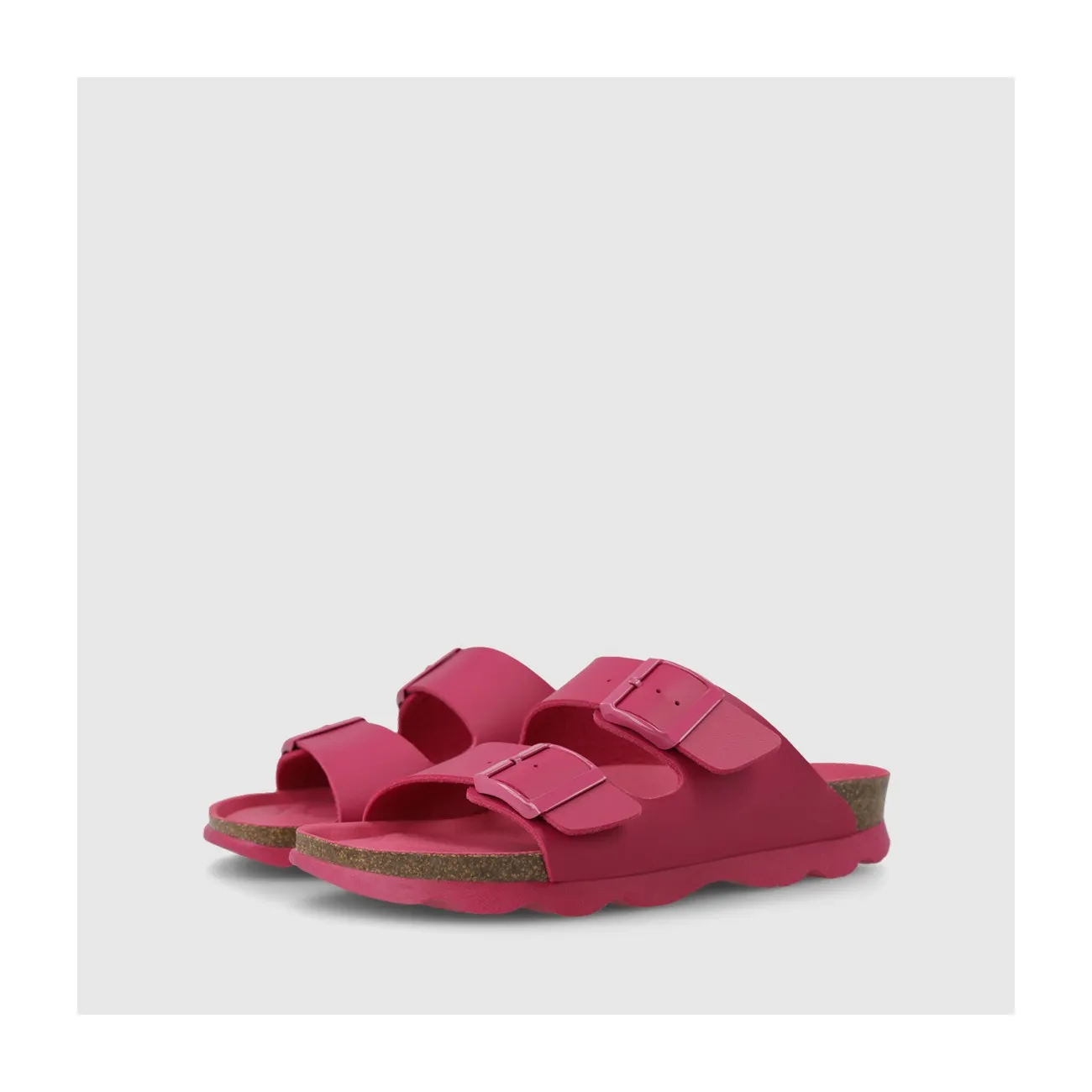 Sandale plate pour femme en tissu effet cuir couleur fuchsia. I LODI Chaussures pour femme online.