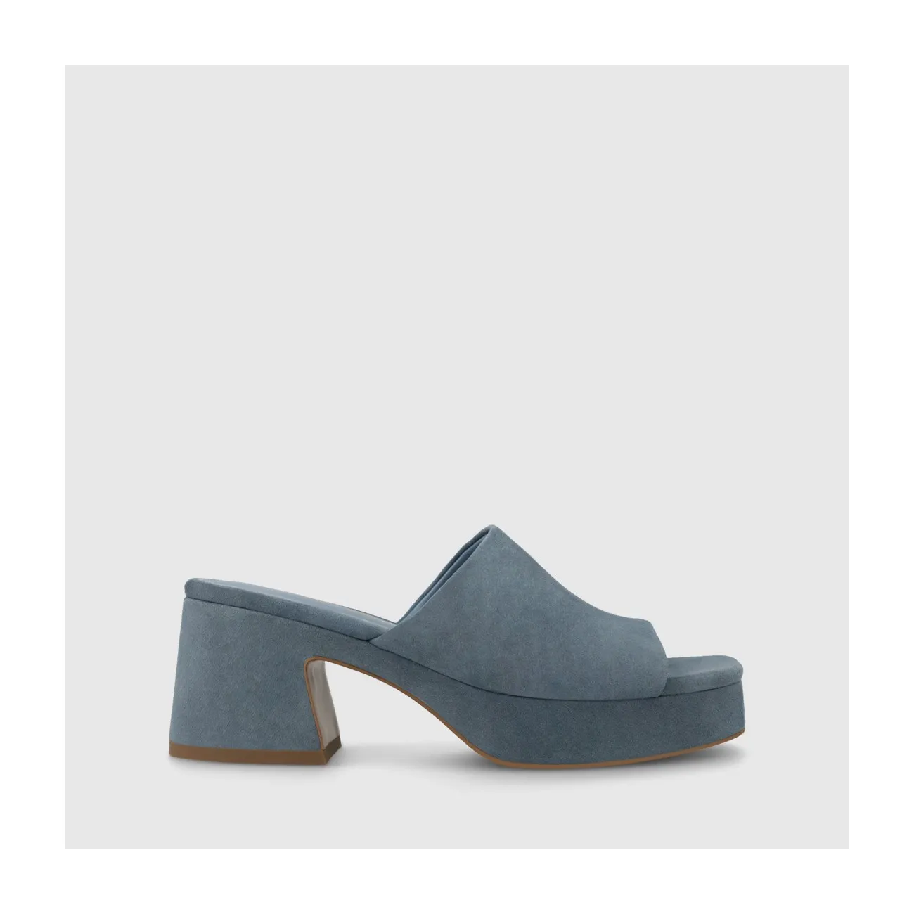 Sandale pour femme en daim bleu. I LODI Chaussures pour femme online.