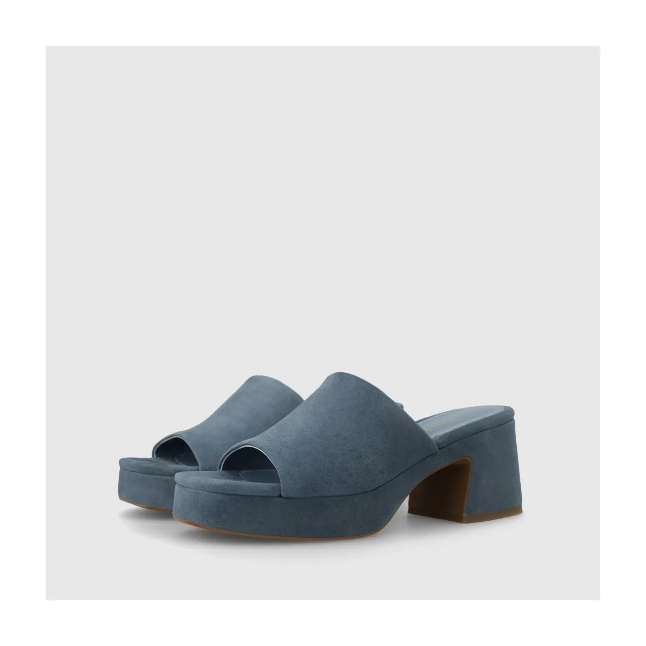 Sandale pour femme en daim bleu. I LODI Chaussures pour femme online.