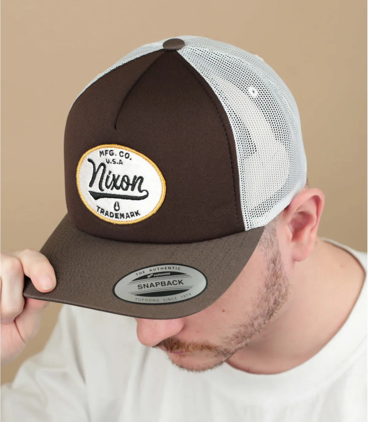 snapback filet marron - Casquette Tioga Trucker brown white Nixon : Headict