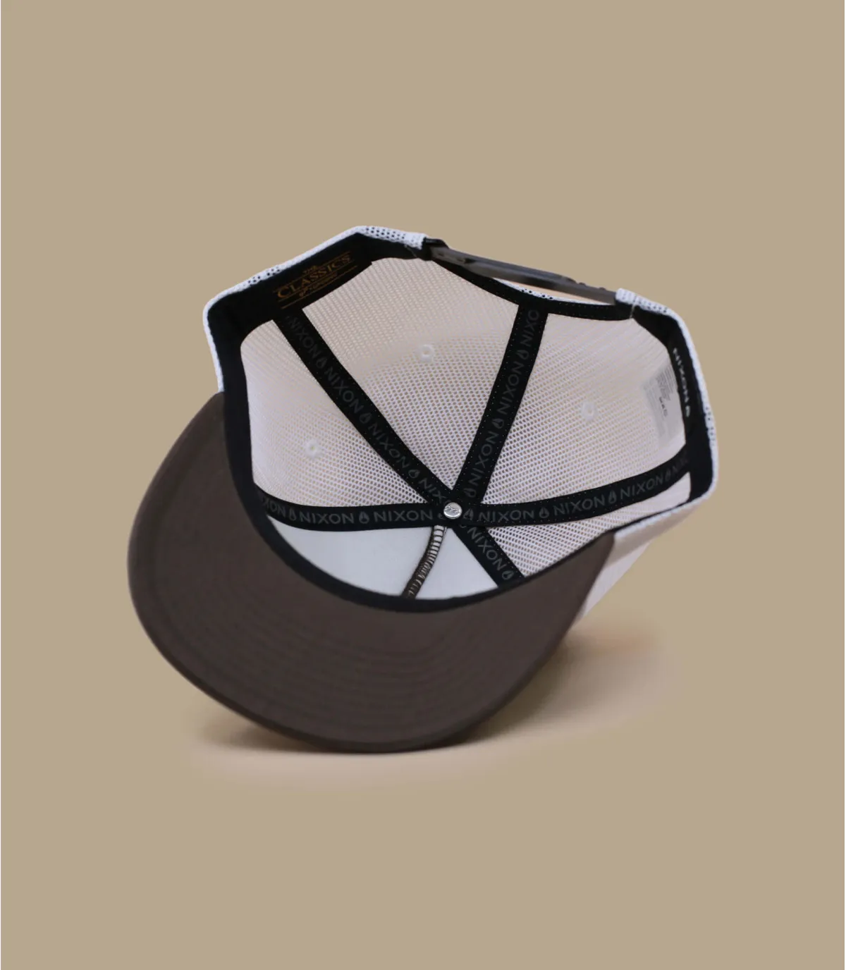 snapback filet marron - Casquette Tioga Trucker brown white Nixon : Headict