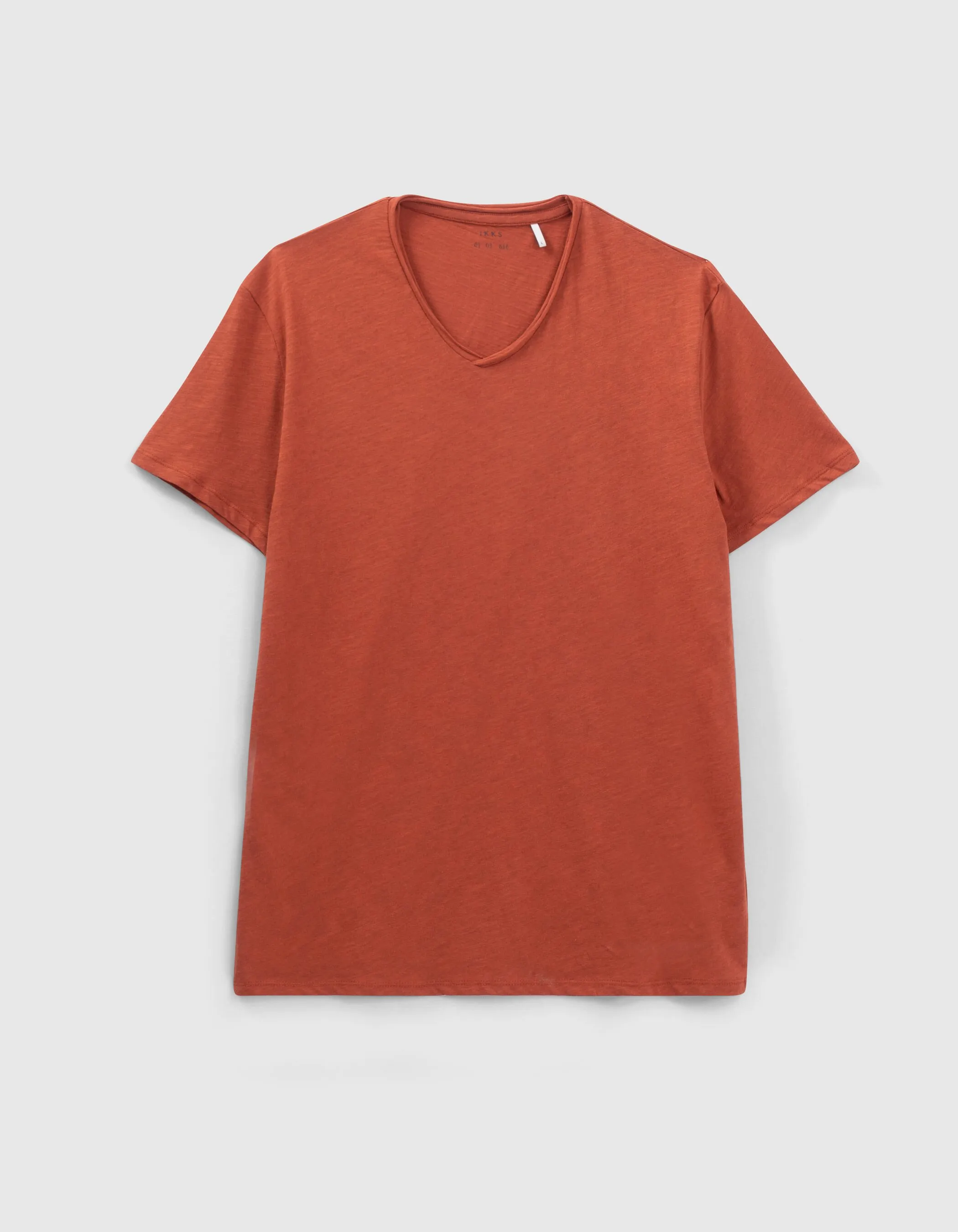 T-shirt L'Essentiel brique encolure V Homme