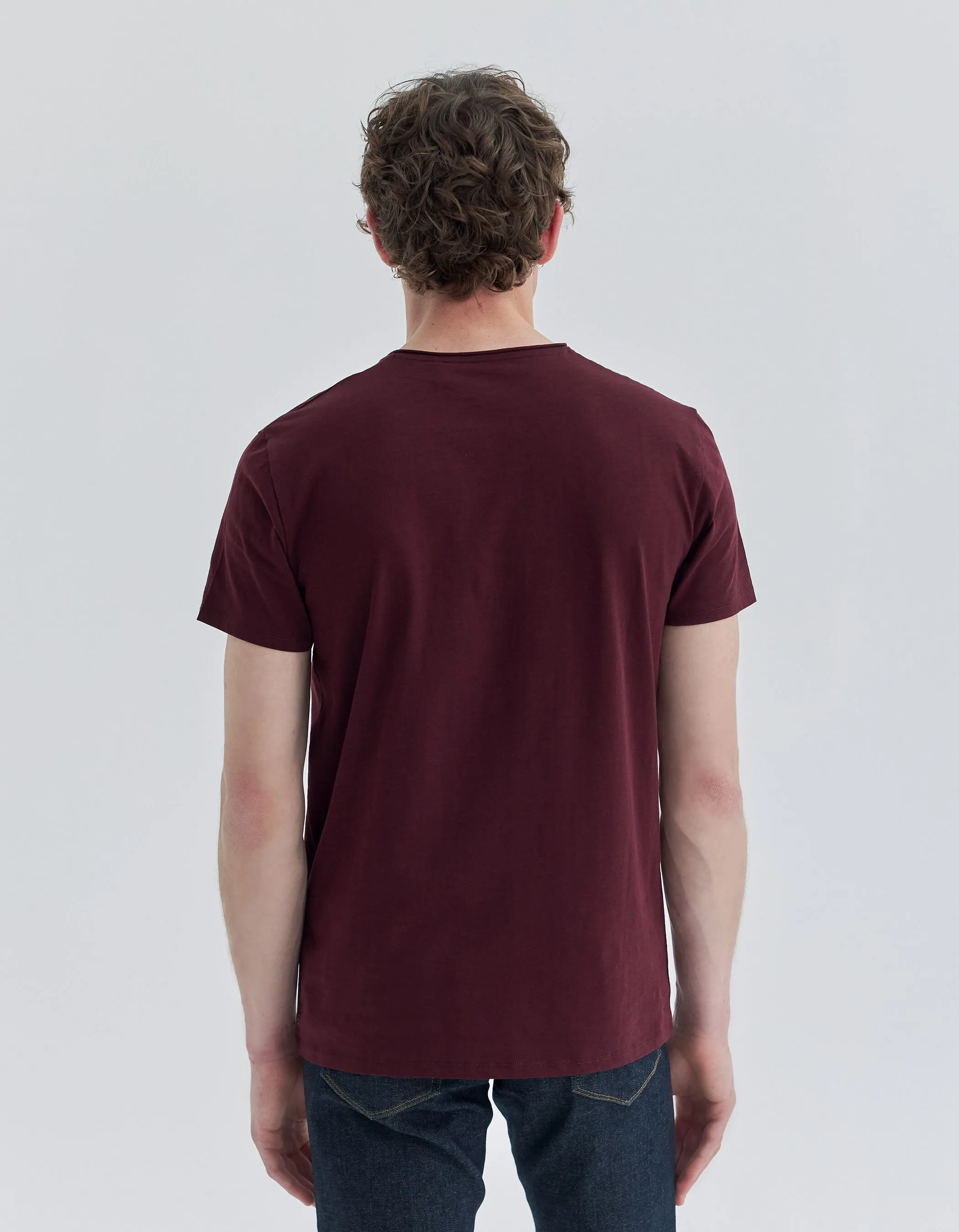 T-shirt L'Essentiel burgundy encolure V Homme